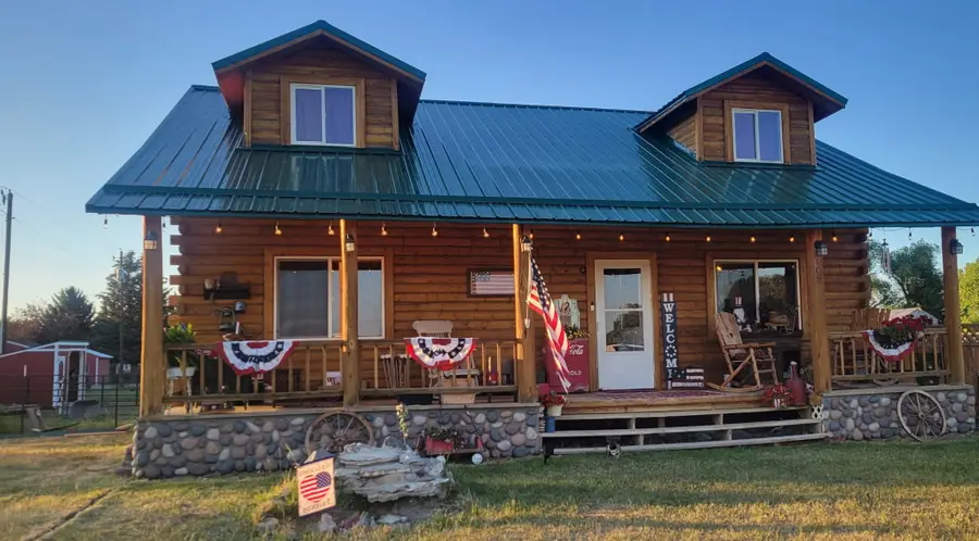 805 3rd Street Sw, Choteau, MT 59422 - #2