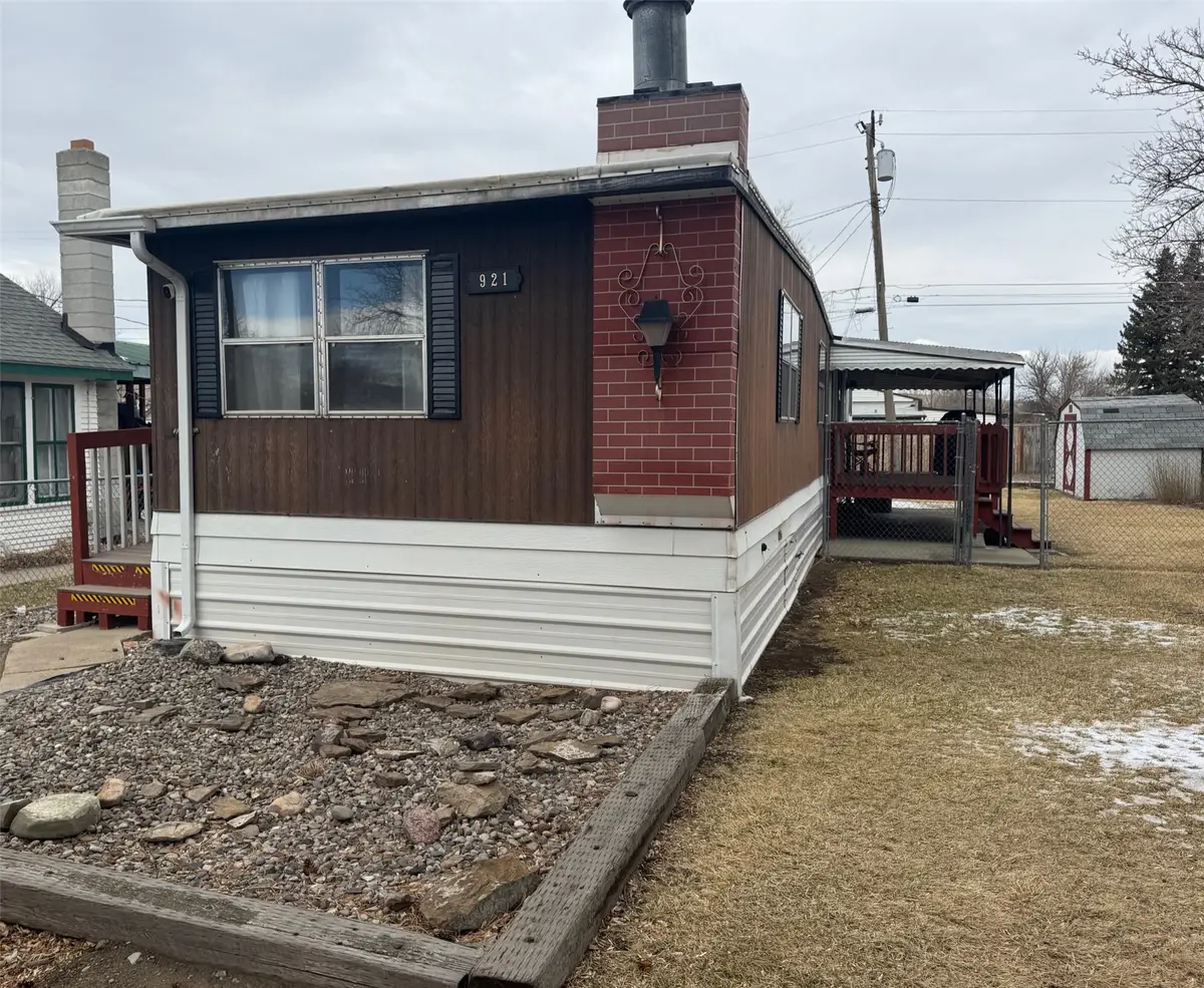 921 6th Avenue Nw, Great Falls, MT 59404 - #1