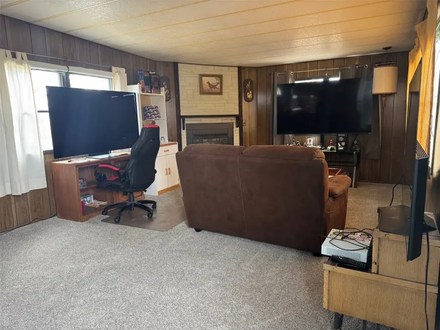 921 6th Avenue Nw, Great Falls, MT 59404 - #2