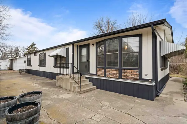 2413 Central Avenue, Great Falls, MT 59401