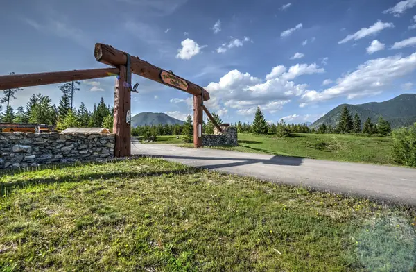 12135 Us Hwy 2 E, West Glacier, MT 59936