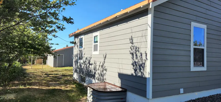 126 3rd Avenue Nw, Cut Bank, MT 59427 - #2