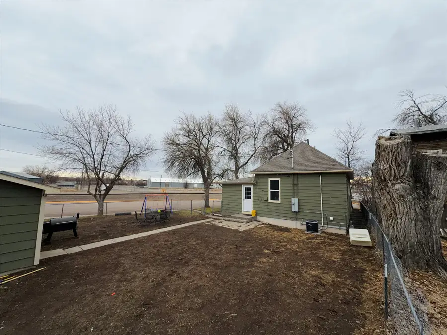 303 2nd Avenue Sw, Great Falls, MT 59404 - #2