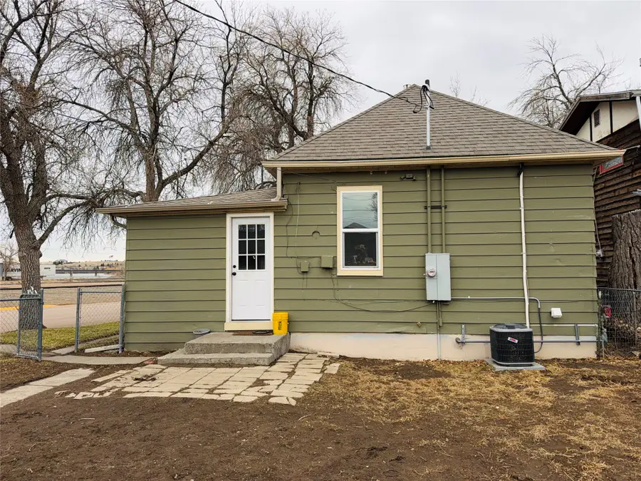 303 2nd Avenue Sw, Great Falls, MT 59404 - #3