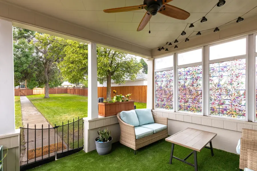 3419 2nd Avenue N, Great Falls, MT 59401 - #3