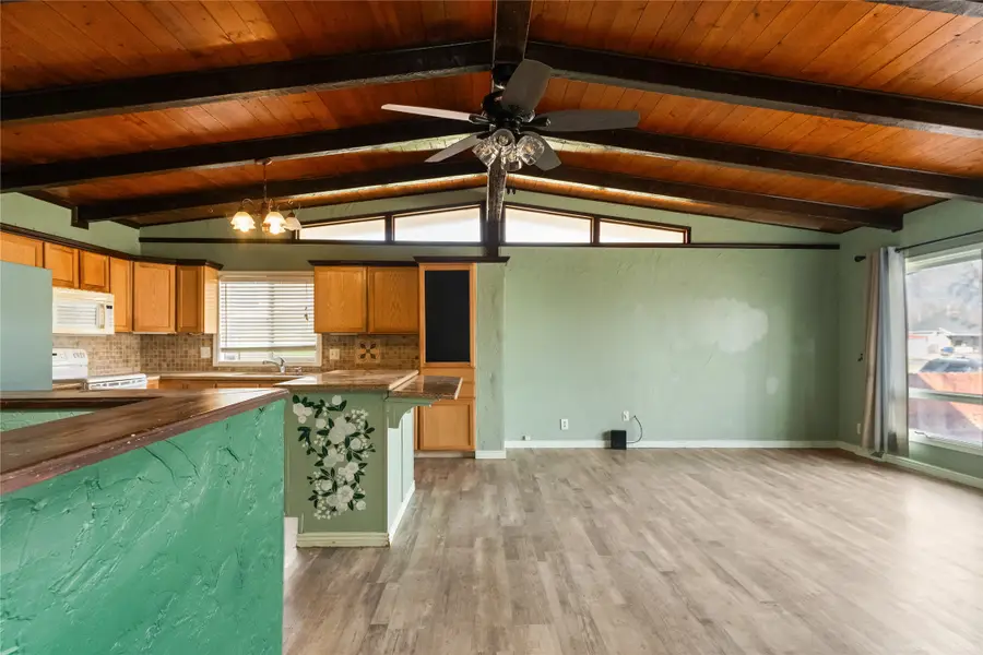 810 8th Avenue S, Great Falls, MT 59405 - #3