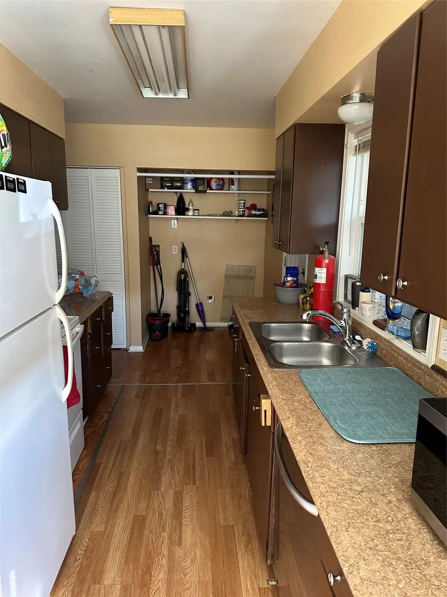 948 Westwood Avenue, Shelby, MT 59474 - #2