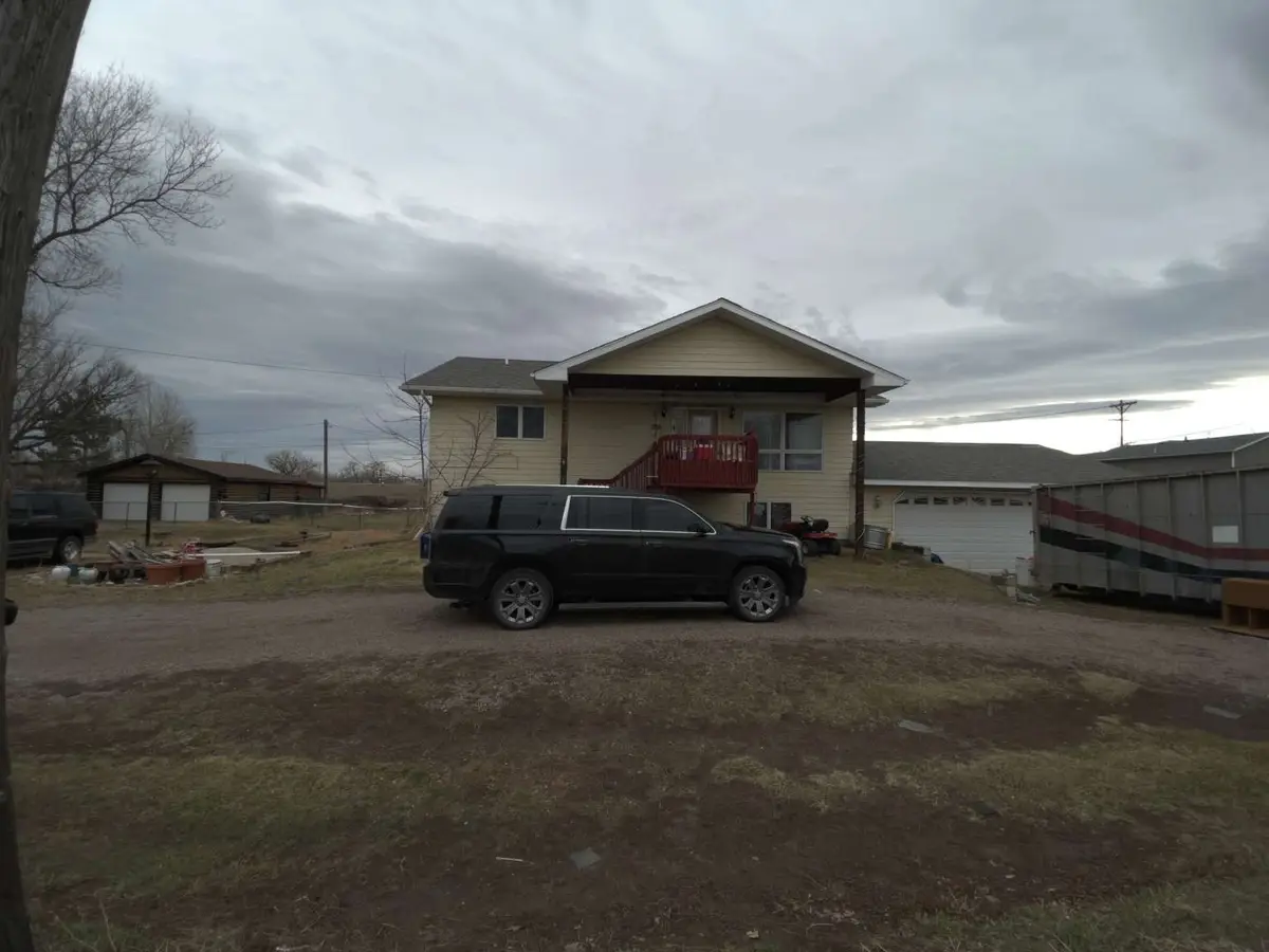 1326 10th Avenue Sw, Great Falls, MT 59404 - #1