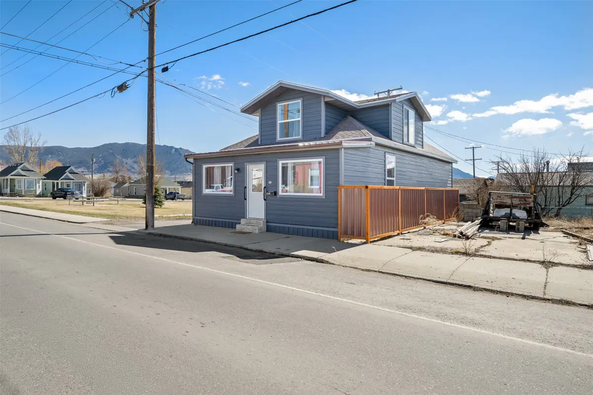 102 E 2nd Street, Butte, MT 59701 - #1