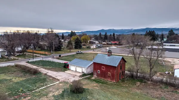 105 Lewis Lane, Hamilton, MT 59840