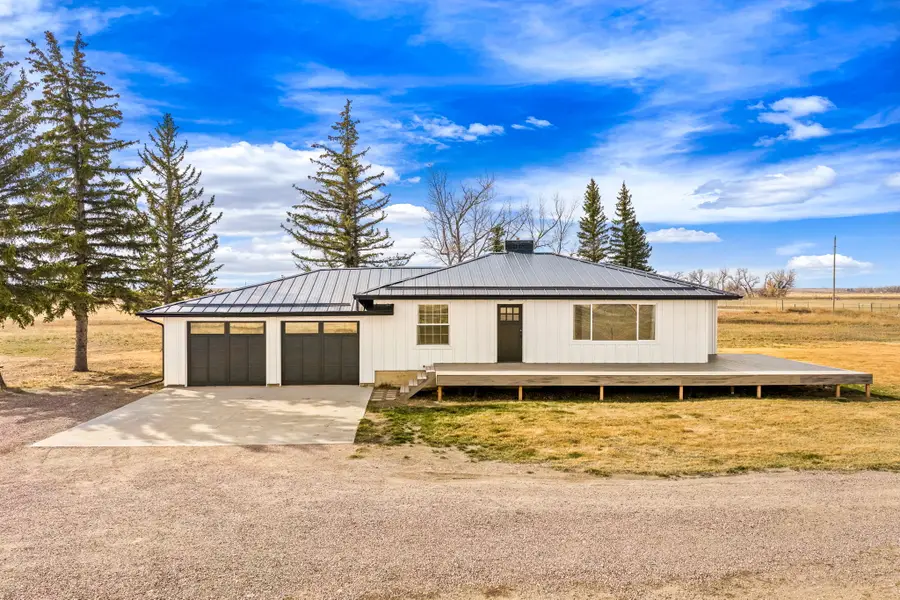 241 8th Lane Ne, Fairfield, MT 59436 - #3