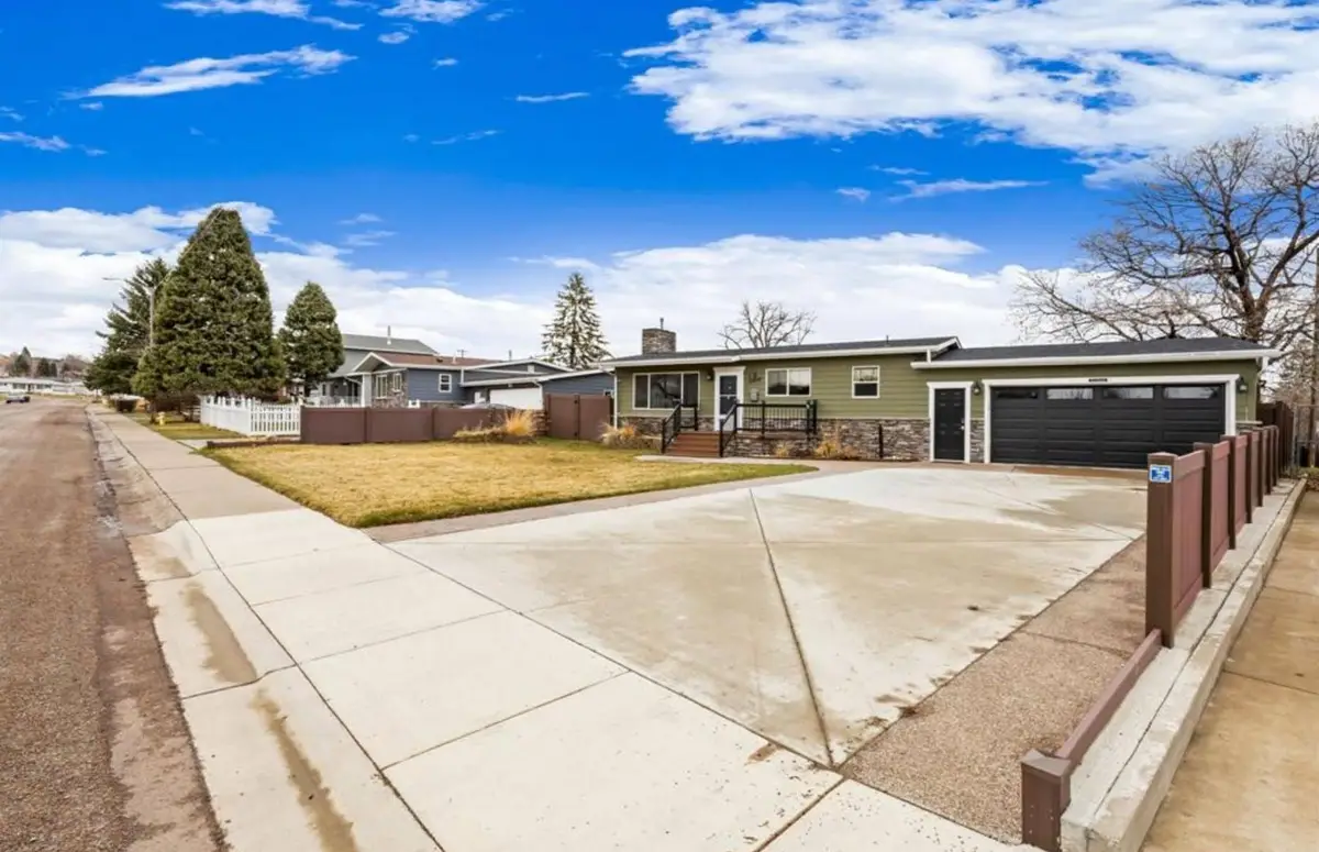 213 2nd Street Nw, Great Falls, MT 59404 - #1