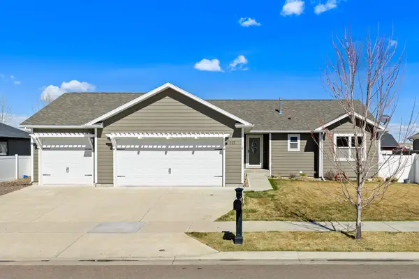 117 39th Avenue Ne, Great Falls, MT 59404