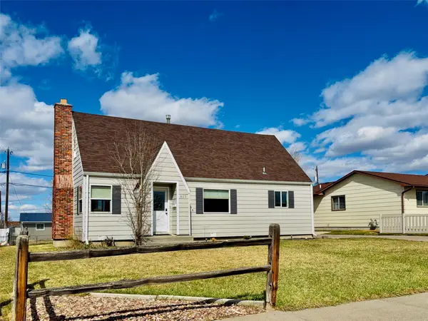 629 35th Avenue Ne, Great Falls, MT 59404