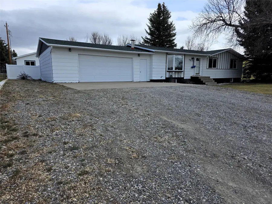 207 Rice Avenue, Choteau, MT 59422 - #2