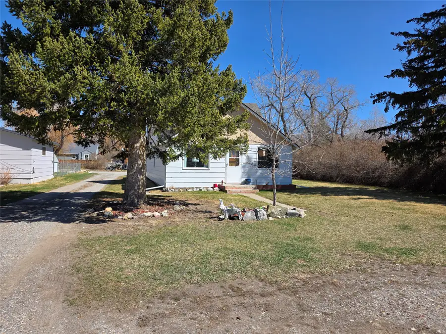 217 3rd Avenue Sw, Choteau, MT 59422 - #3
