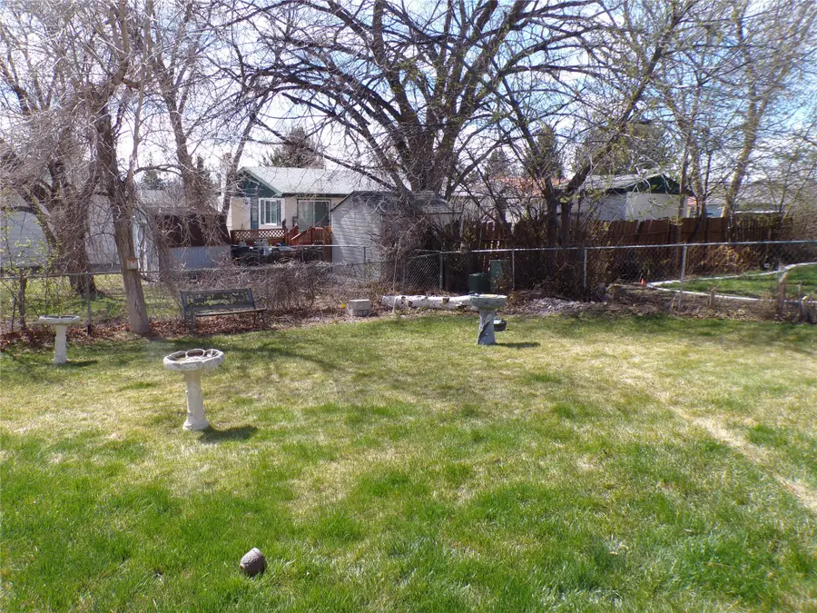 944 Avenue D Nw, Great Falls, MT 59404 - #2