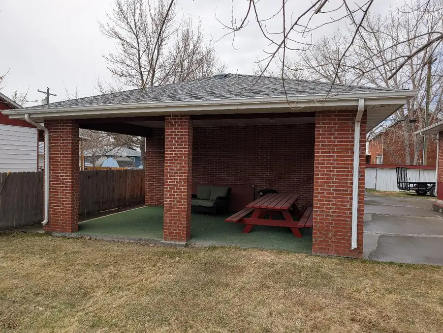 300 Gallatin Street, Shelby, MT 59474 - #2