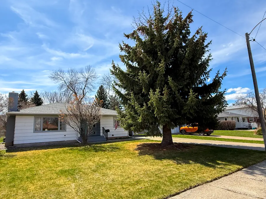 3246 5th Avenue S, Great Falls, MT 59405 - #2