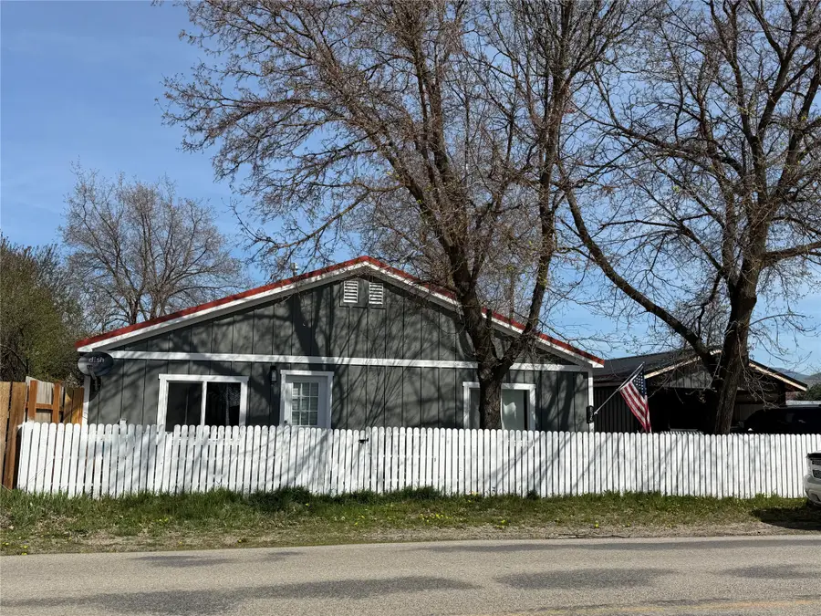 804 S 5th Avenue, Plains, MT 59859 - #3