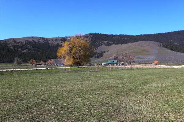 18 Cluzen Road, Lonepine, MT 59848