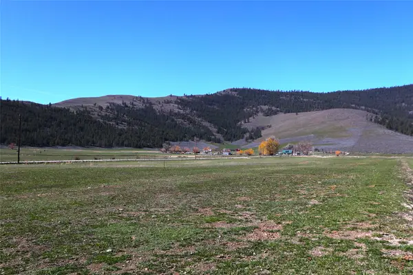 168 Patton Road, Lonepine, MT 59848