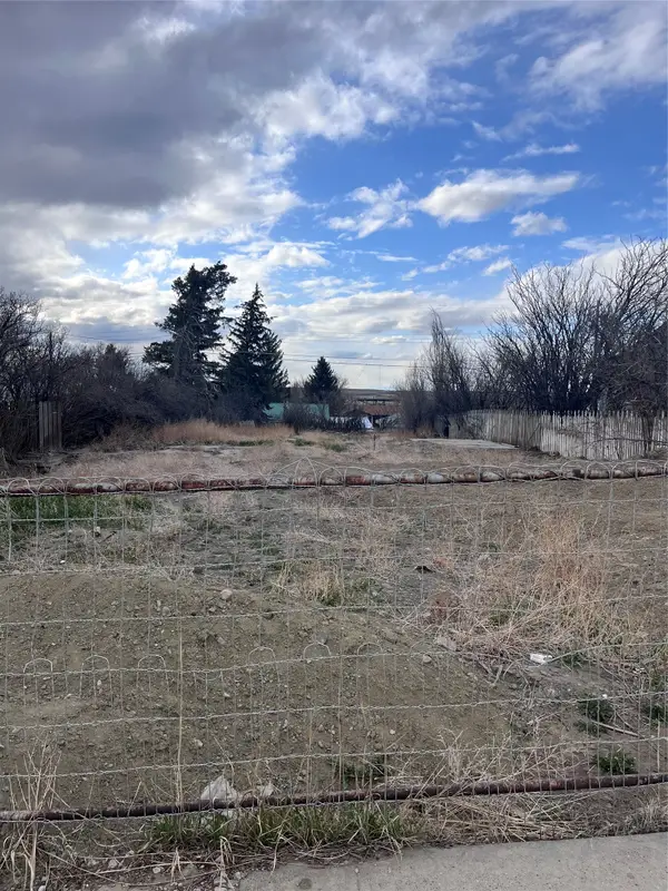 222 3rd Avenue Sw, Cut Bank, MT 59427