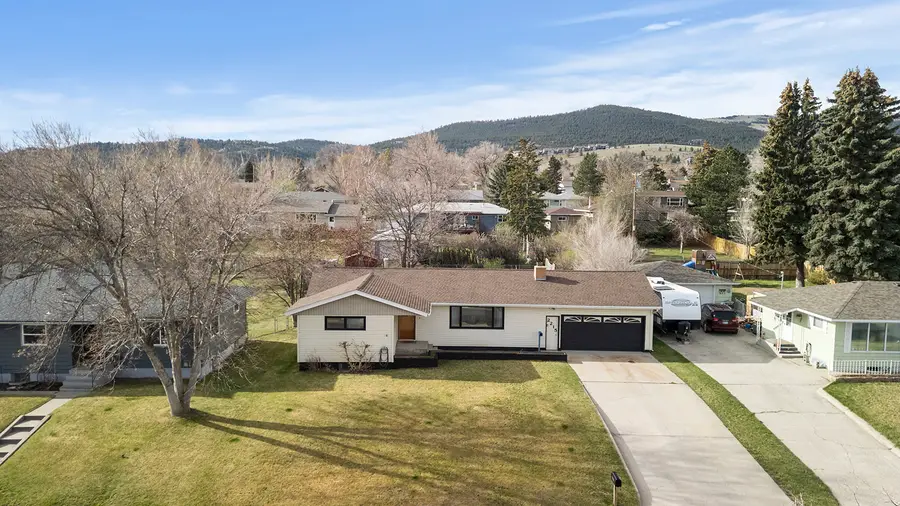 2215 E 6th Avenue, Helena, MT 59601 - #2