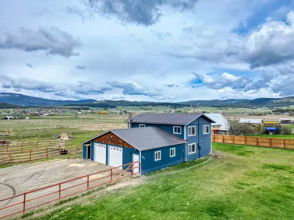 952 Smith Lake Road, Kalispell, MT 59901
