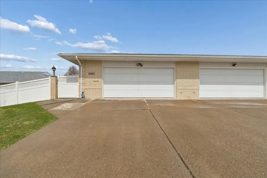 2801 16th Avenue S #3, Great Falls, MT 59405 - #2