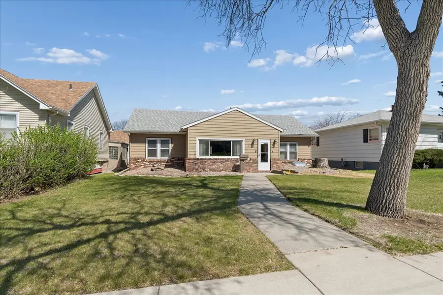 3207 1st Avenue N, Great Falls, MT 59401 - #2
