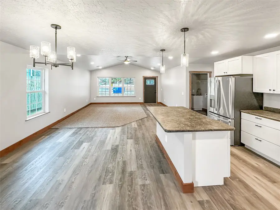 630 23rd Street Ne, Black Eagle, MT 59414 - #3