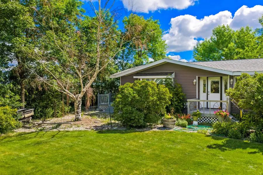 361 5th Lane Ne, Fairfield, MT 59436 - #3