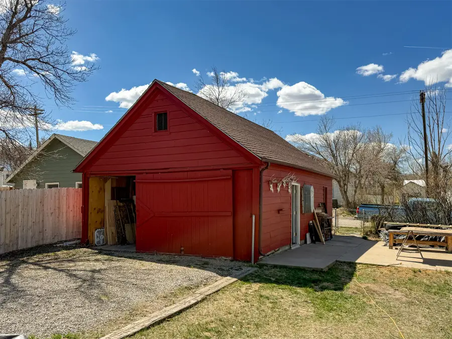 217 8th Avenue N, Shelby, MT 59474 - #2