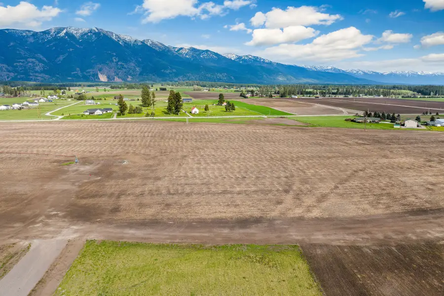 3008 Farmhouse Ct, Columbia Falls, MT 59912 - #3