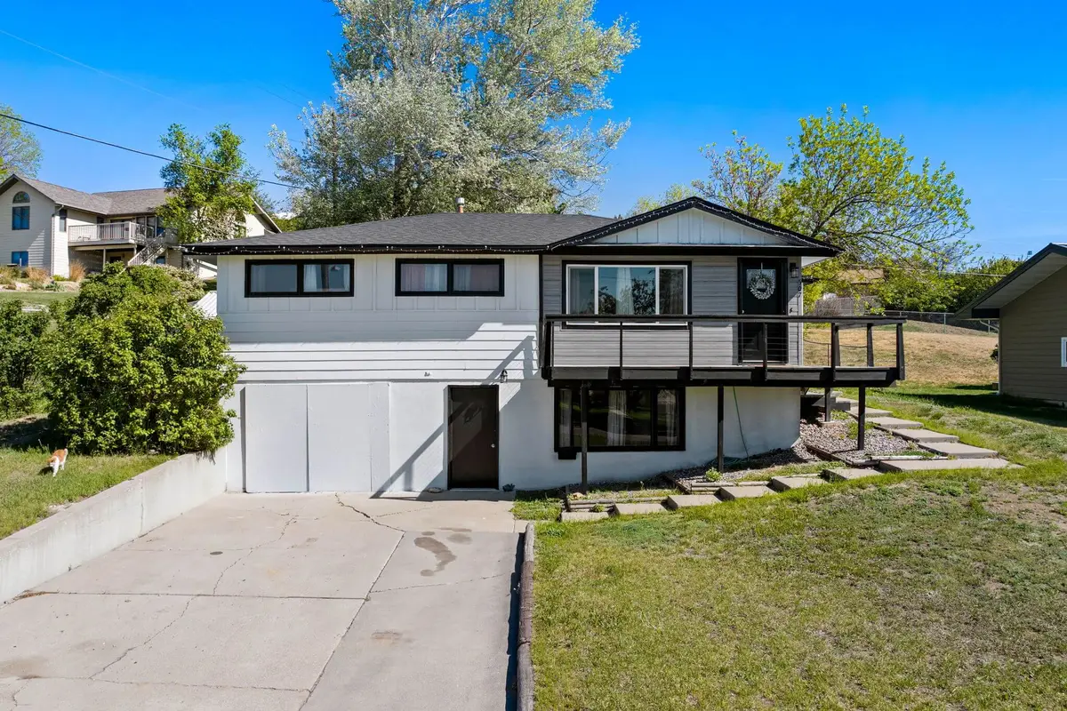 507 29th Avenue Ne, Great Falls, MT 59404 - #1