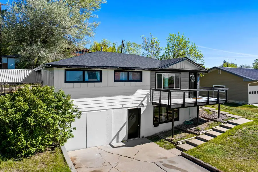 507 29th Avenue Ne, Great Falls, MT 59404 - #3