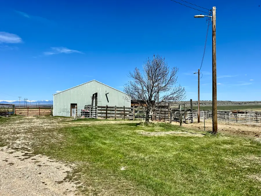 441 Mt Hwy 300, Ryegate, MT 59074 - #3