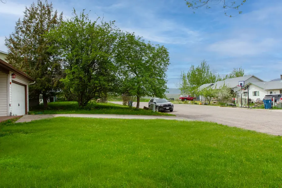 505 21st Avenue W, Polson, MT 59860 - #2