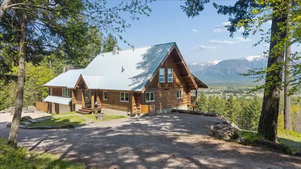 1285 Swan Hill Drive, Bigfork, MT 59911