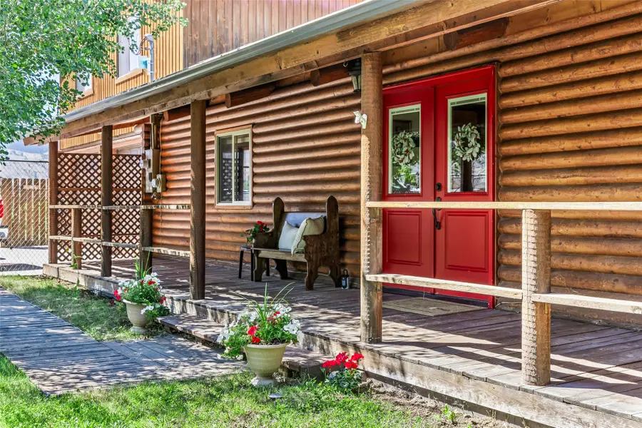 1065 Us Highway 89 S, Gardiner, MT 59030 - #2
