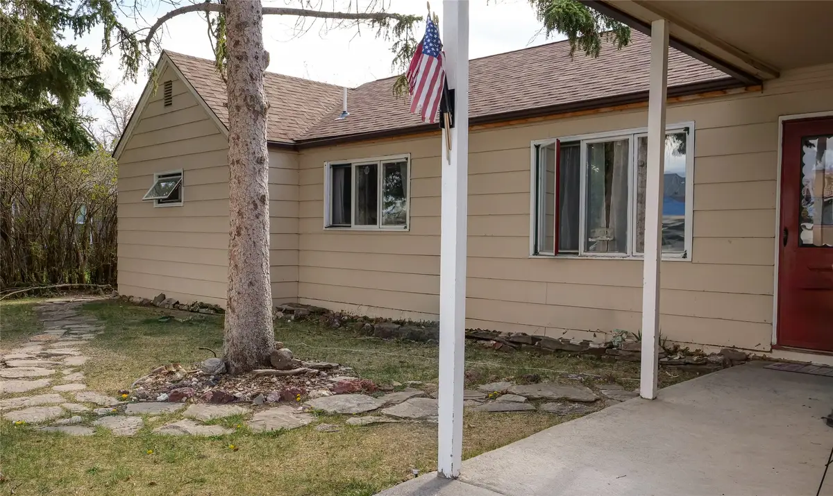 306 2nd Street N, Fairfield, MT 59436 - #1
