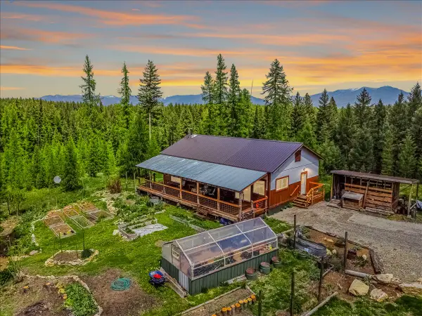 16 Porcupine Ridge Road, Fortine, MT 59918