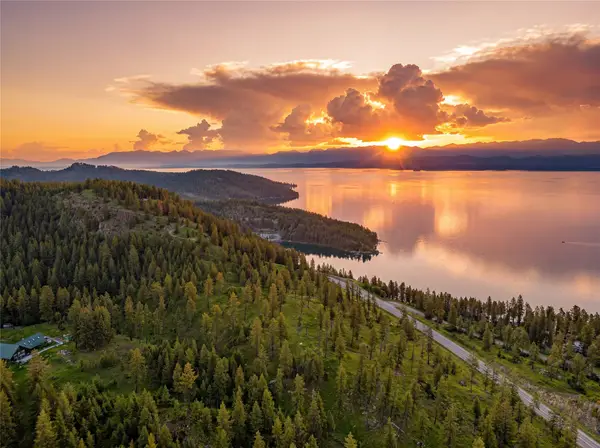 Nhn Waynona Way, Lakeside, MT 59922