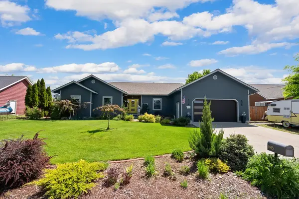 1915 12th Avenue W, Columbia Falls, MT 59912