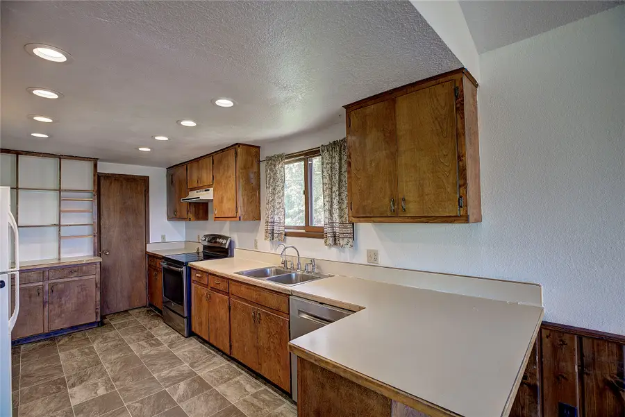 1108 9th Street E, Polson, MT 59860 - #3