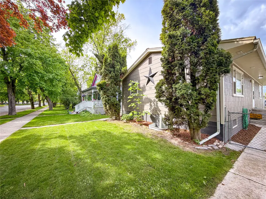 716 1st Avenue W, Kalispell, MT 59901 - #3