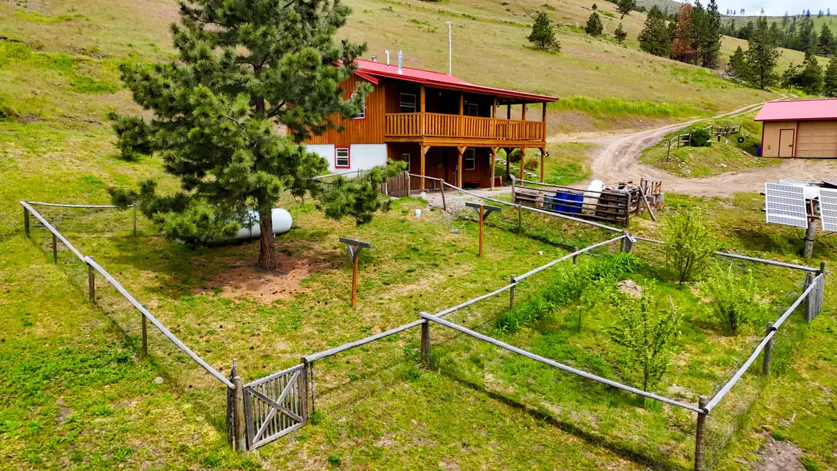 407 Mclaughlin Creek Road, Paradise, MT 59856 - #1