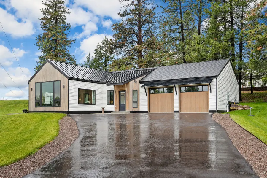 1924 Rapids Avenue, Columbia Falls, MT 59912 - #3