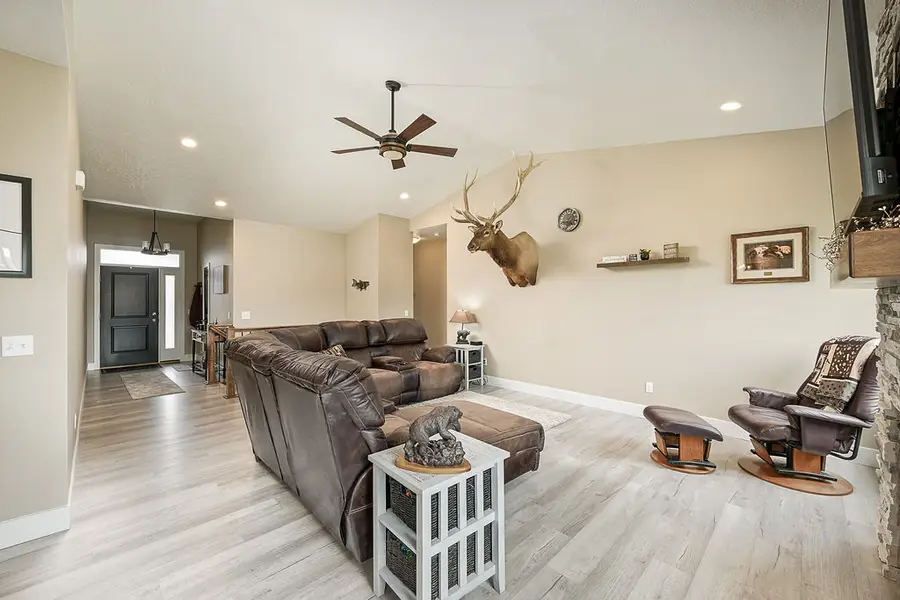 890 Tierra Drive, Billings, MT 59105 - #3
